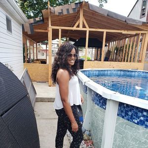 Meet your Posher, Feona